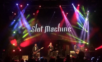 Slot Machine - Spin The World Tour : Singapore